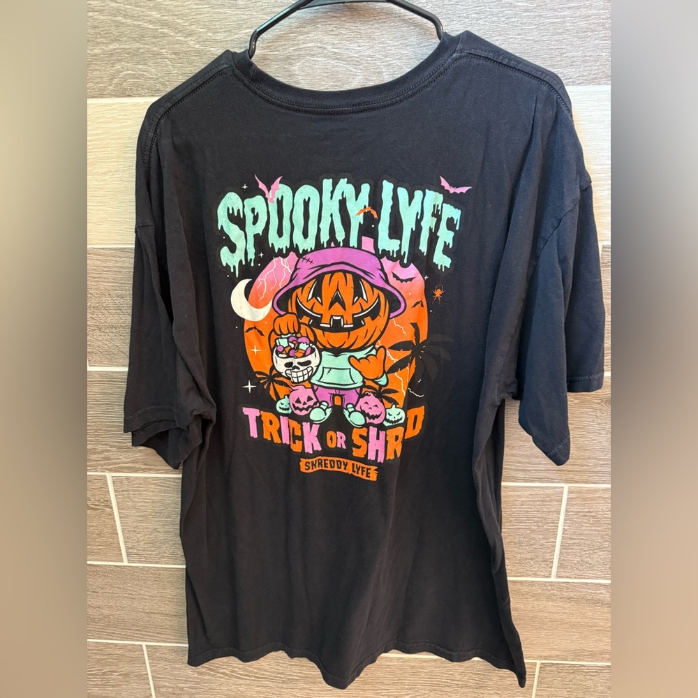 Men’s Black Shreddy Lyfe Spooky Lyfe Shirt XL